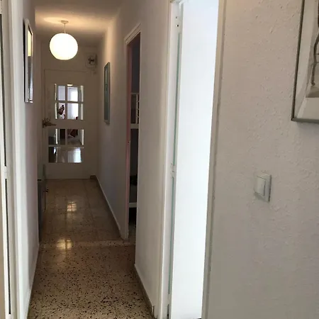 Sunny Apartment *